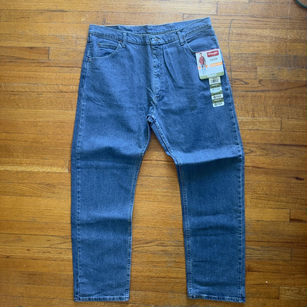 Wrangler Five Star Premium Regular Fit Flex Jeans Mens 40x32 Medium Wash Blue - Picture 2 of 8